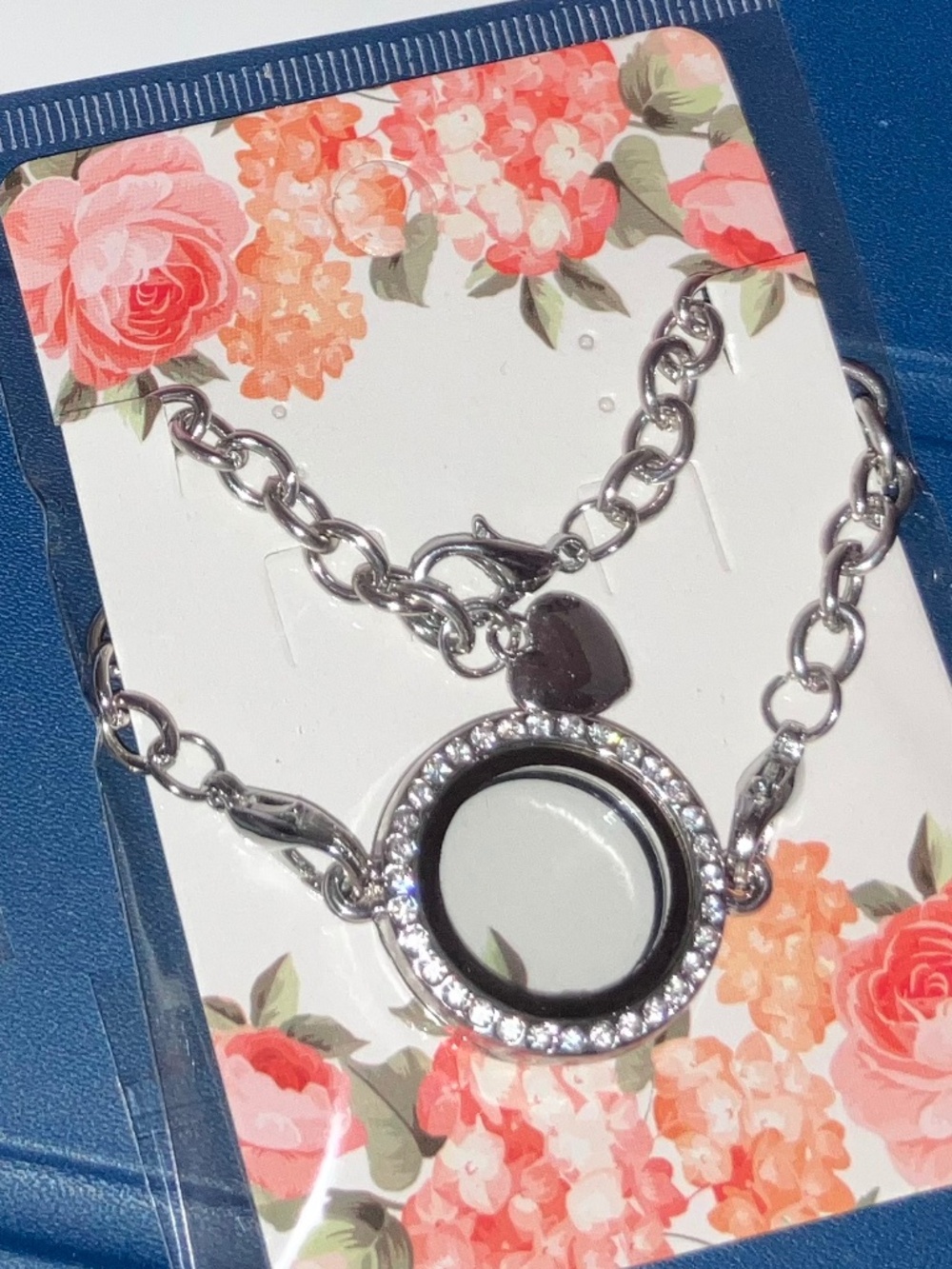 🎀 3/$15 - FL Floating ROUND Charms Memory Locket Bracelet w/10 charms